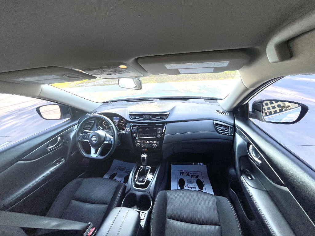 2018 Nissan Rogue - $10,295