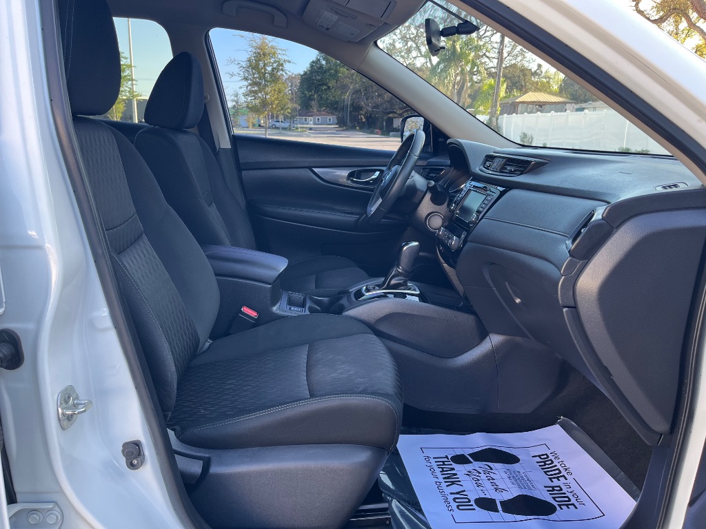 2018 Nissan Rogue - $10,295