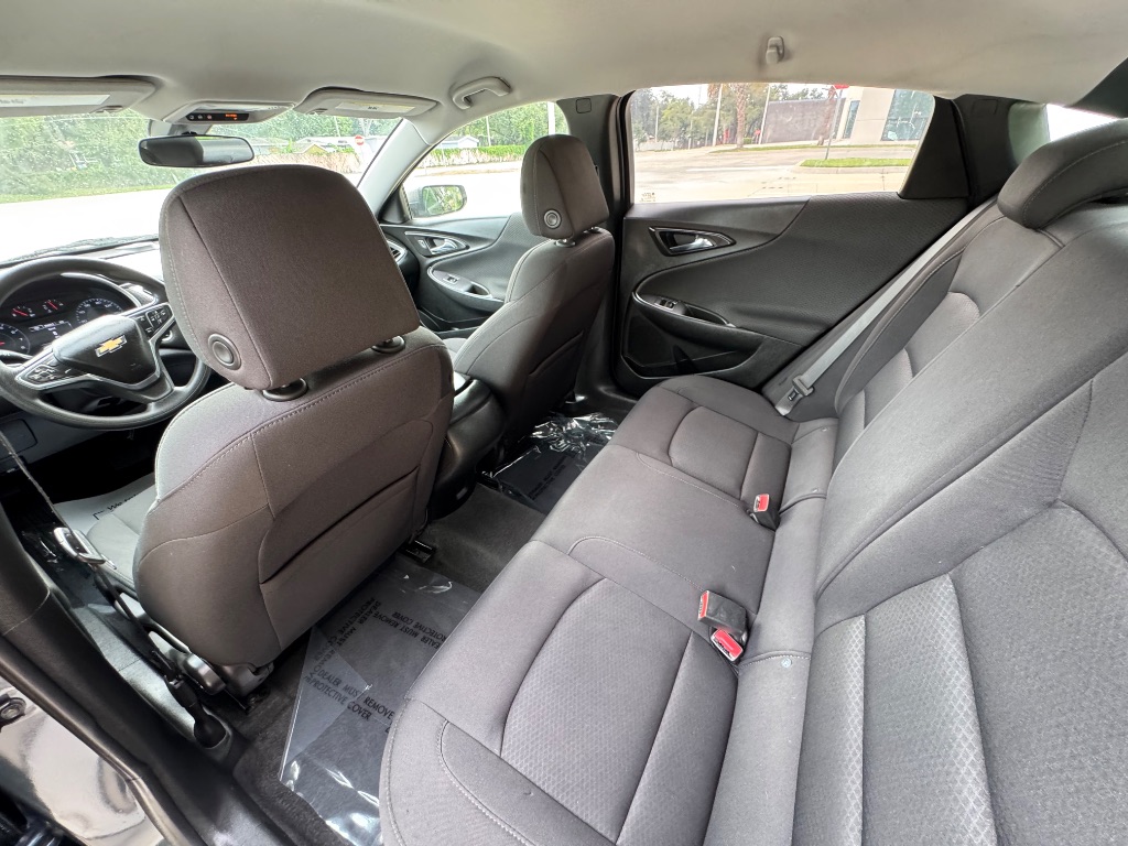 2019 Chevrolet Malibu - $9,995