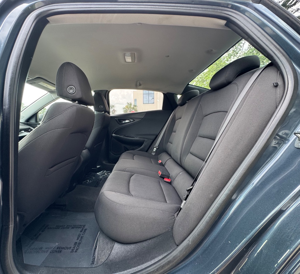 2019 Chevrolet Malibu - $9,995