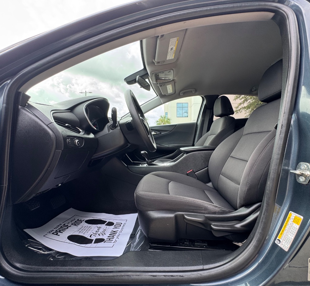 2019 Chevrolet Malibu - $9,995
