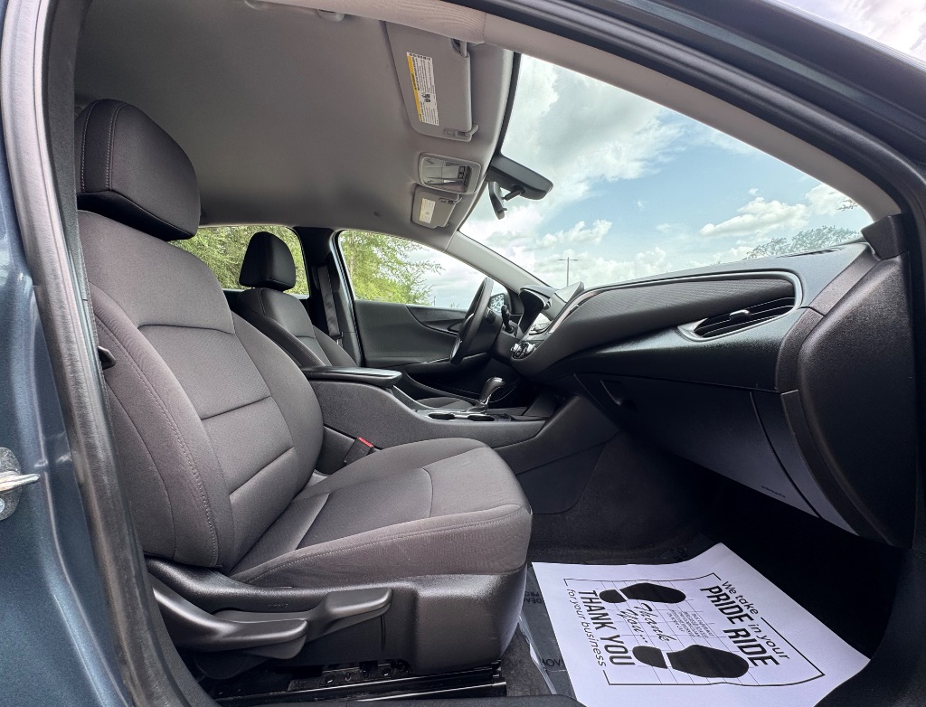 2019 Chevrolet Malibu - $9,995