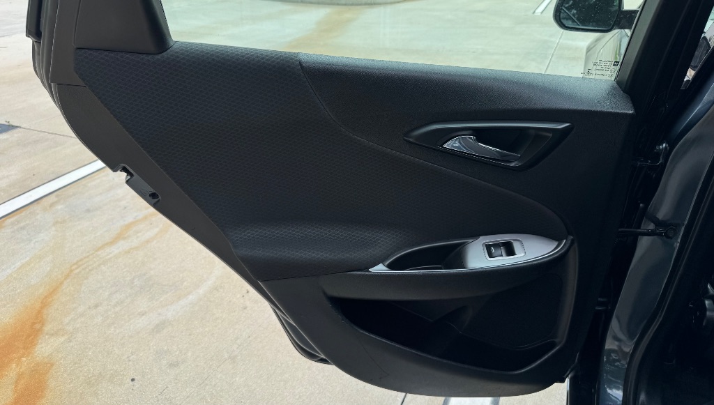 2019 Chevrolet Malibu - $9,995