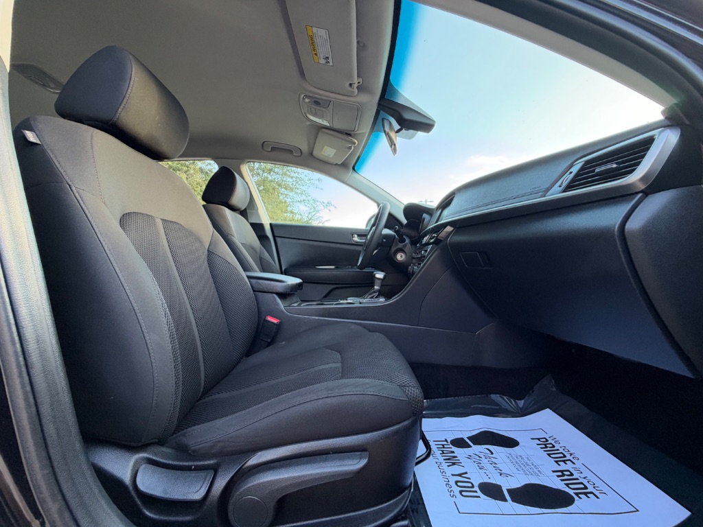 2020 Kia Optima - $9,995