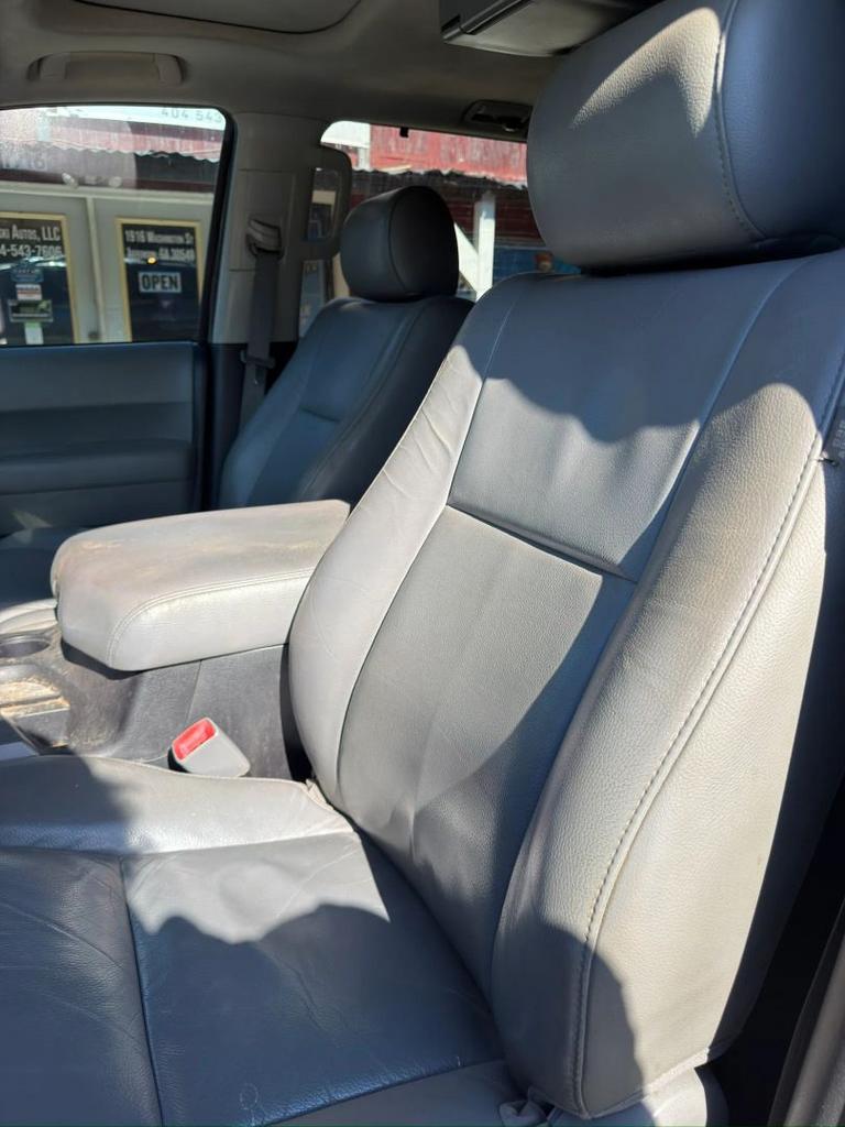 2017 Toyota Sequoia - $19,900