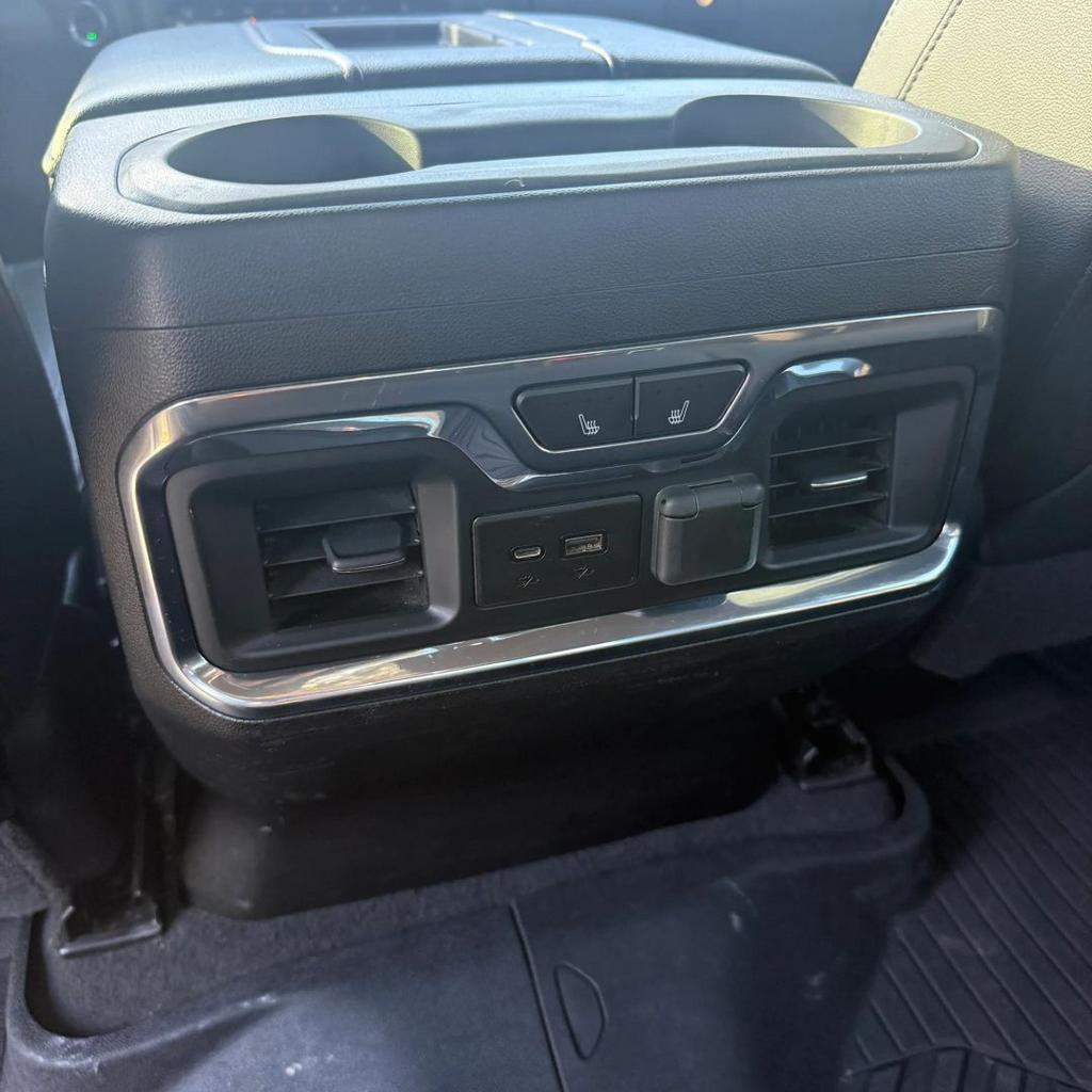 2020 Chevrolet Silverado - $29,500