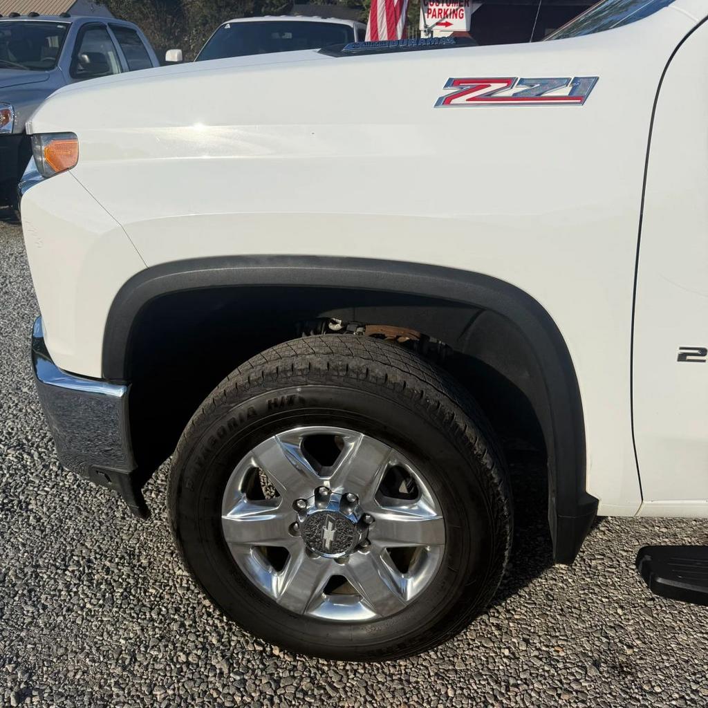 2020 Chevrolet Silverado - $29,500