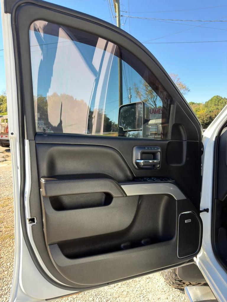 2018 Chevrolet Silverado - $31,500
