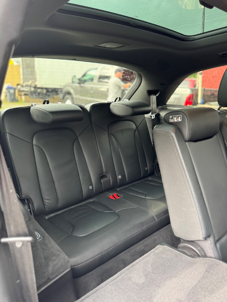 2015 Audi Q7 Prestige S-Line photo