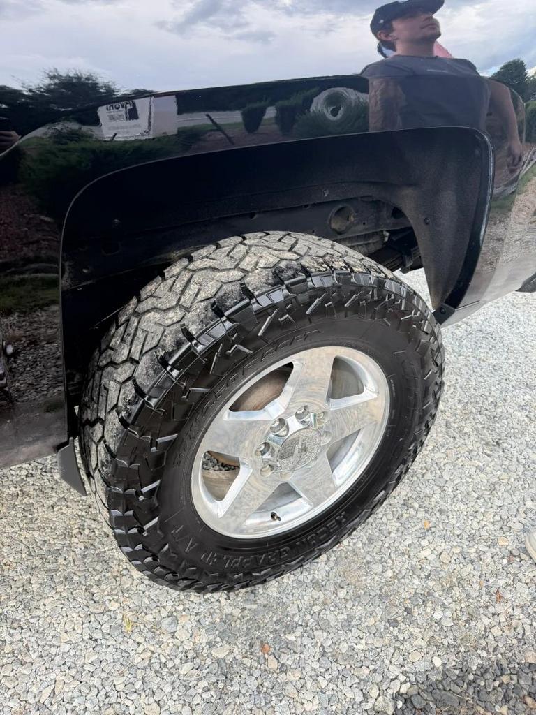 2015 Chevrolet Silverado - $21,500