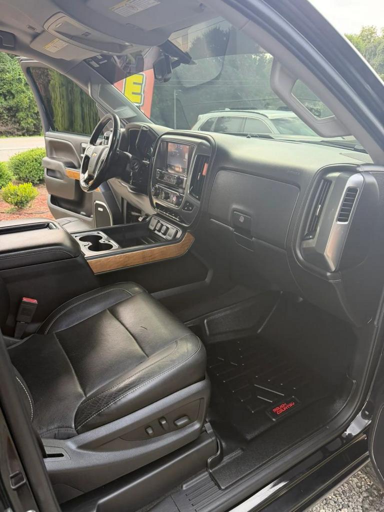 2015 Chevrolet Silverado - $21,500