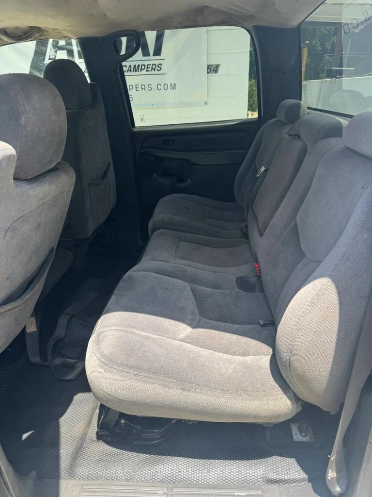 2007 Chevrolet Classic - $7,900