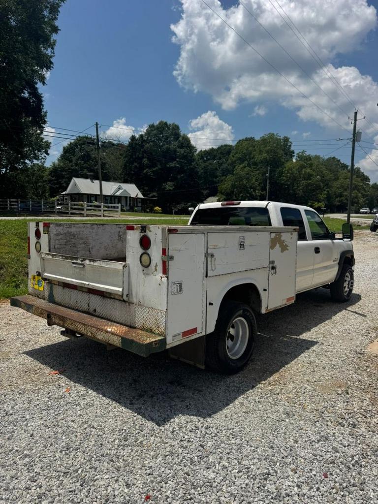 2007 Chevrolet Classic - $7,900