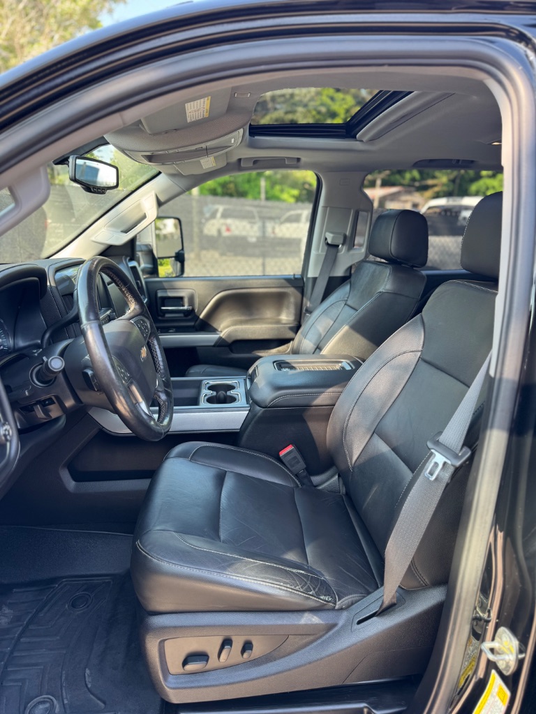 2018 Chevrolet Silverado 2500 LTZ photo