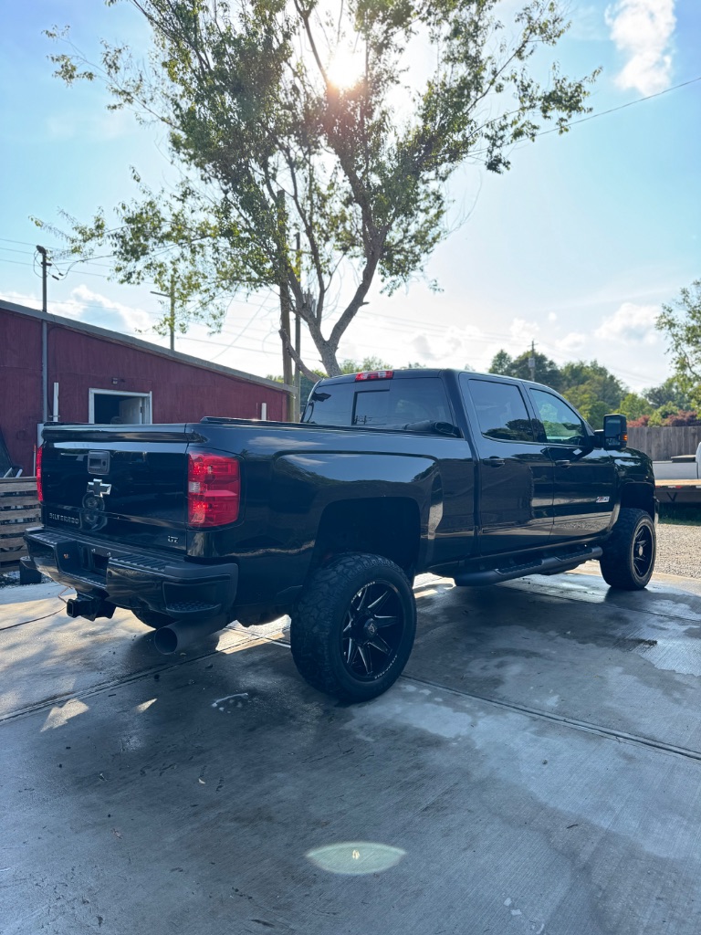 2018 Chevrolet Silverado 2500 LTZ photo
