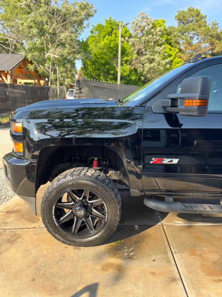 2018 Chevrolet Silverado 2500 LTZ photo