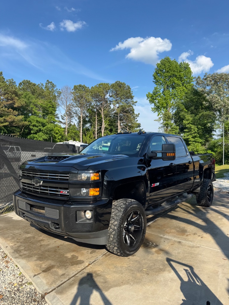 2018 Chevrolet Silverado 2500 LTZ photo