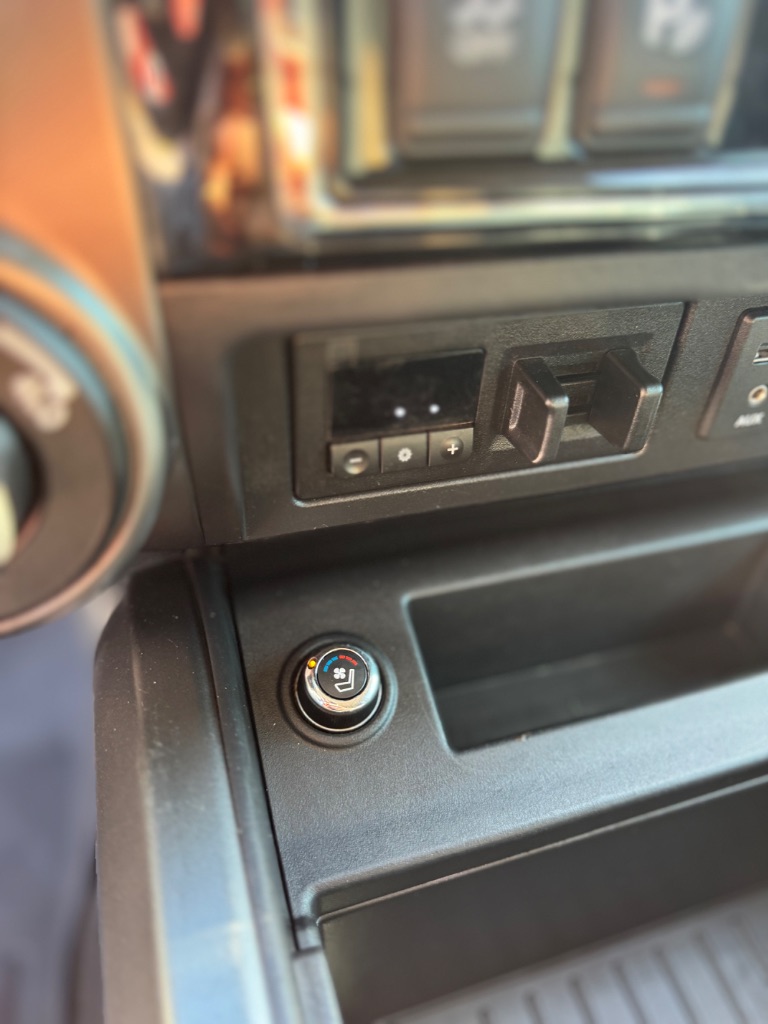 2016 Nissan Titan XD Platinum photo