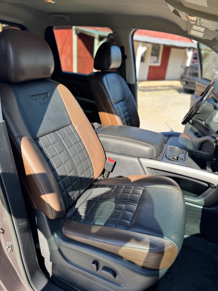 2016 Nissan Titan XD Platinum photo
