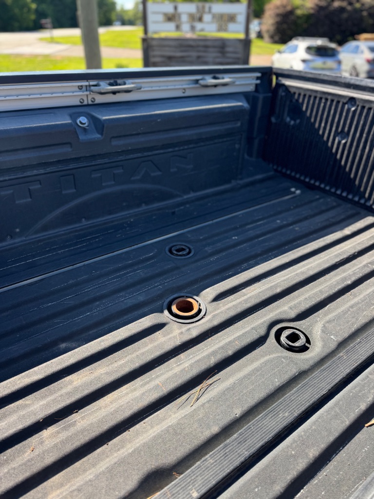 2016 Nissan Titan XD Platinum photo