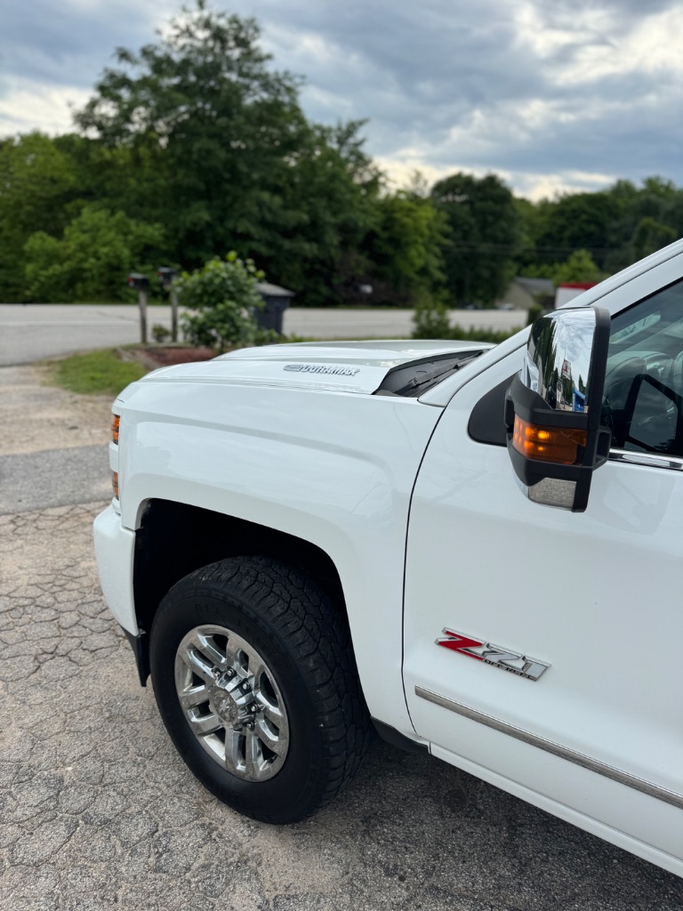 2018 Chevrolet Silverado 3500 LTZ photo