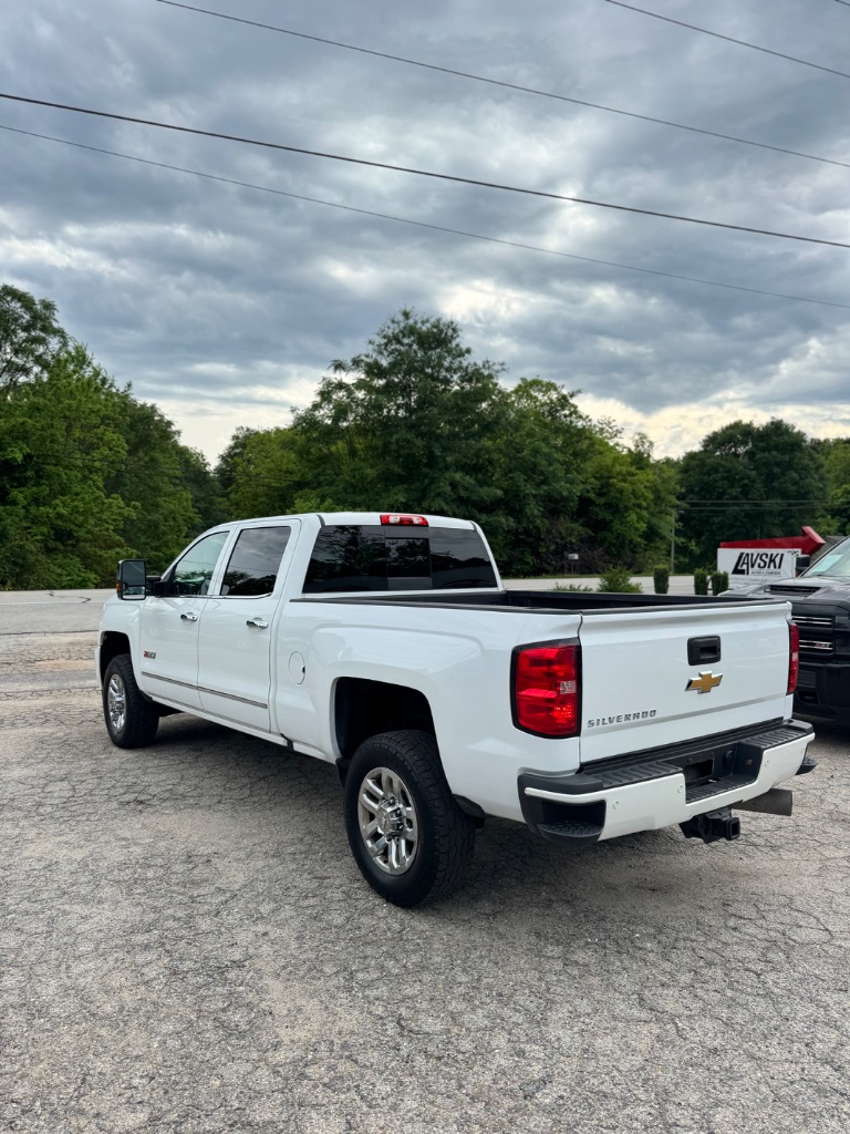 2018 Chevrolet Silverado 3500 LTZ photo
