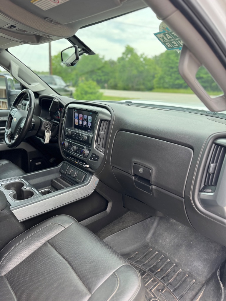 2018 Chevrolet Silverado 3500 LTZ photo