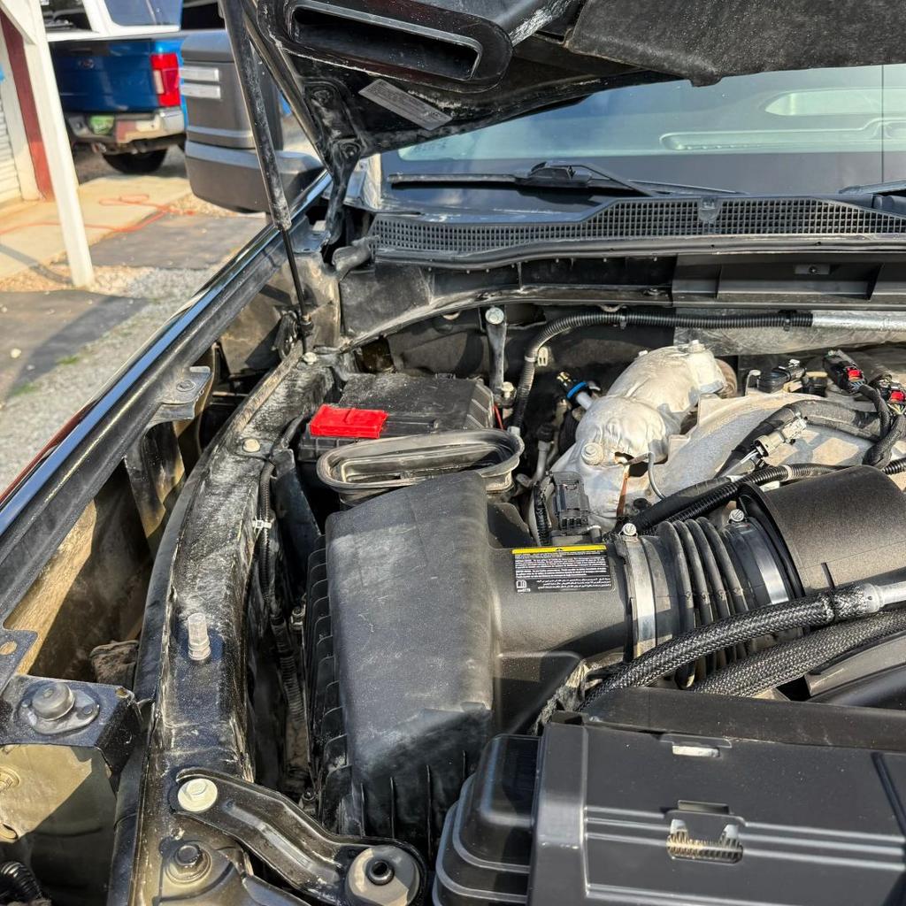 2022 Chevrolet Silverado Hd - $33,900