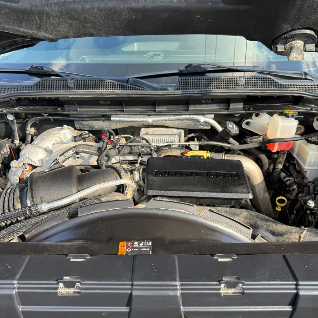 2022 Chevrolet Silverado Hd - $33,900