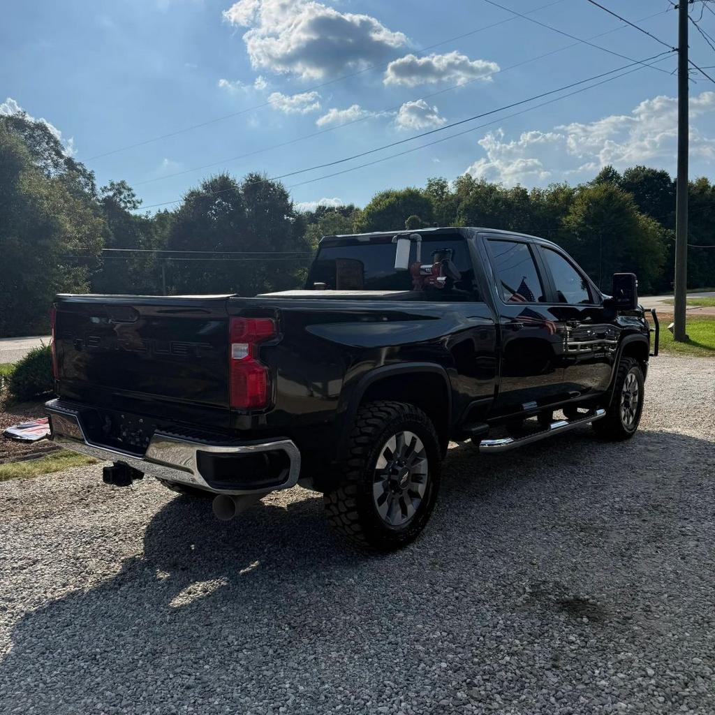 2022 Chevrolet Silverado Hd - $33,900