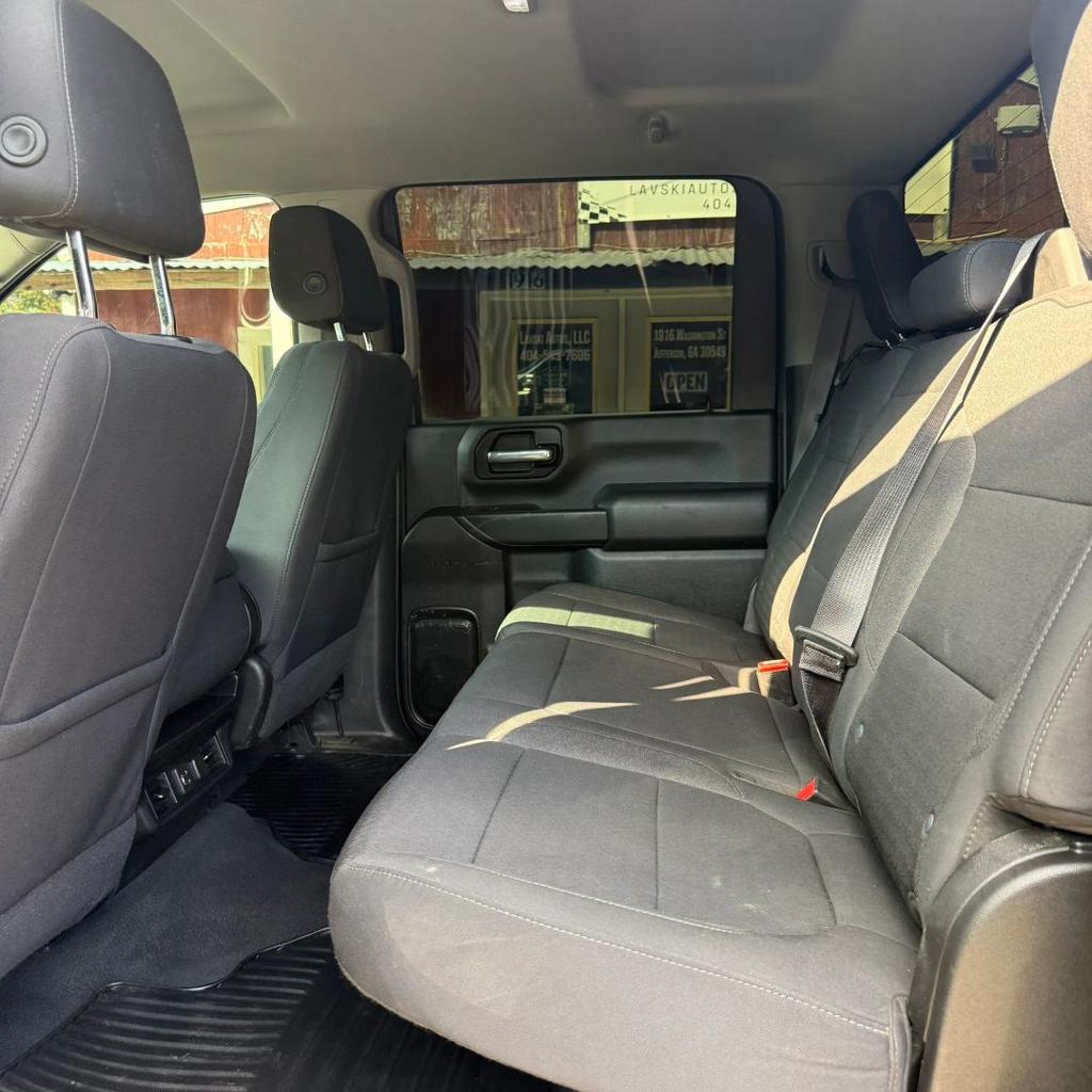 2022 Chevrolet Silverado Hd - $33,900