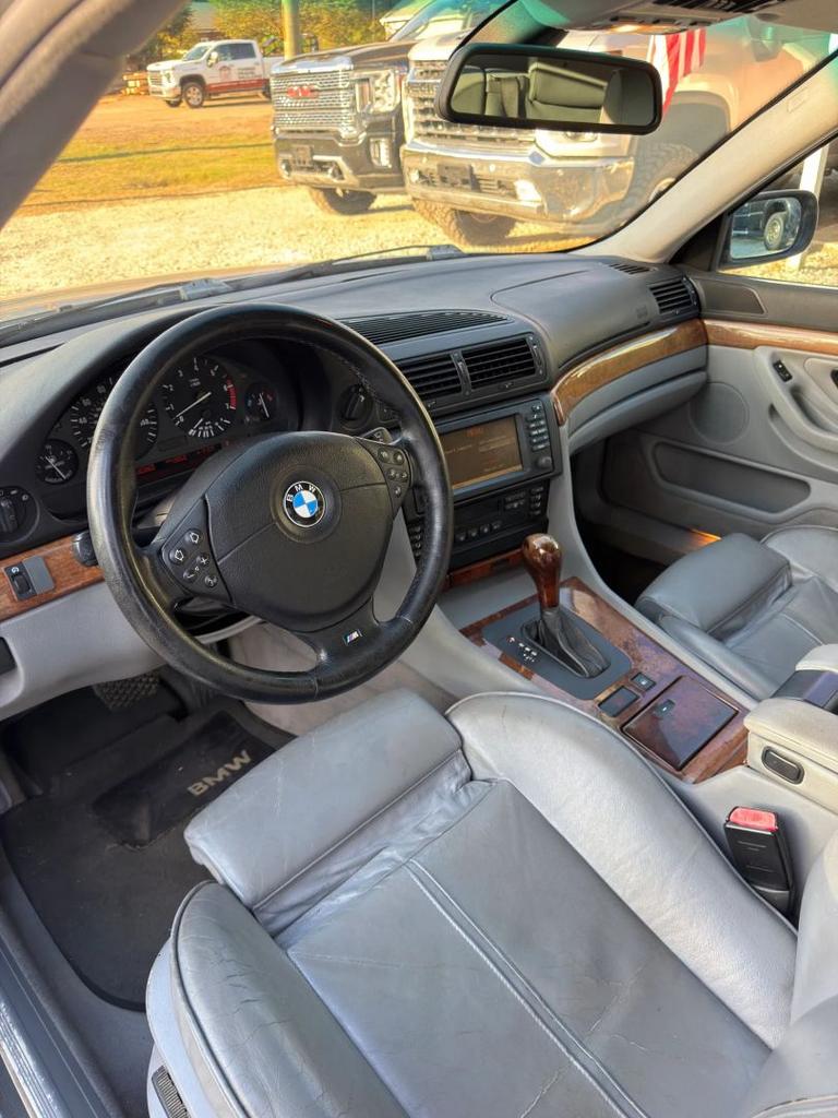 2001 BMW 740i - $7,500