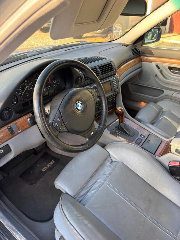 2001 BMW 740i - $7,500