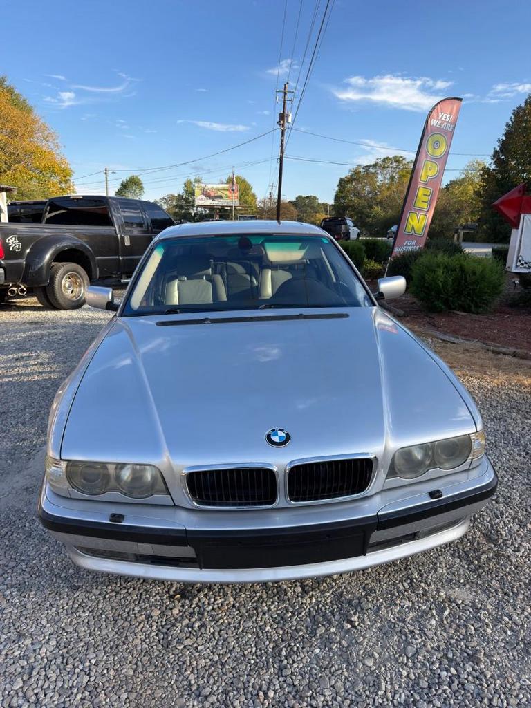2001 BMW 740i - $7,500