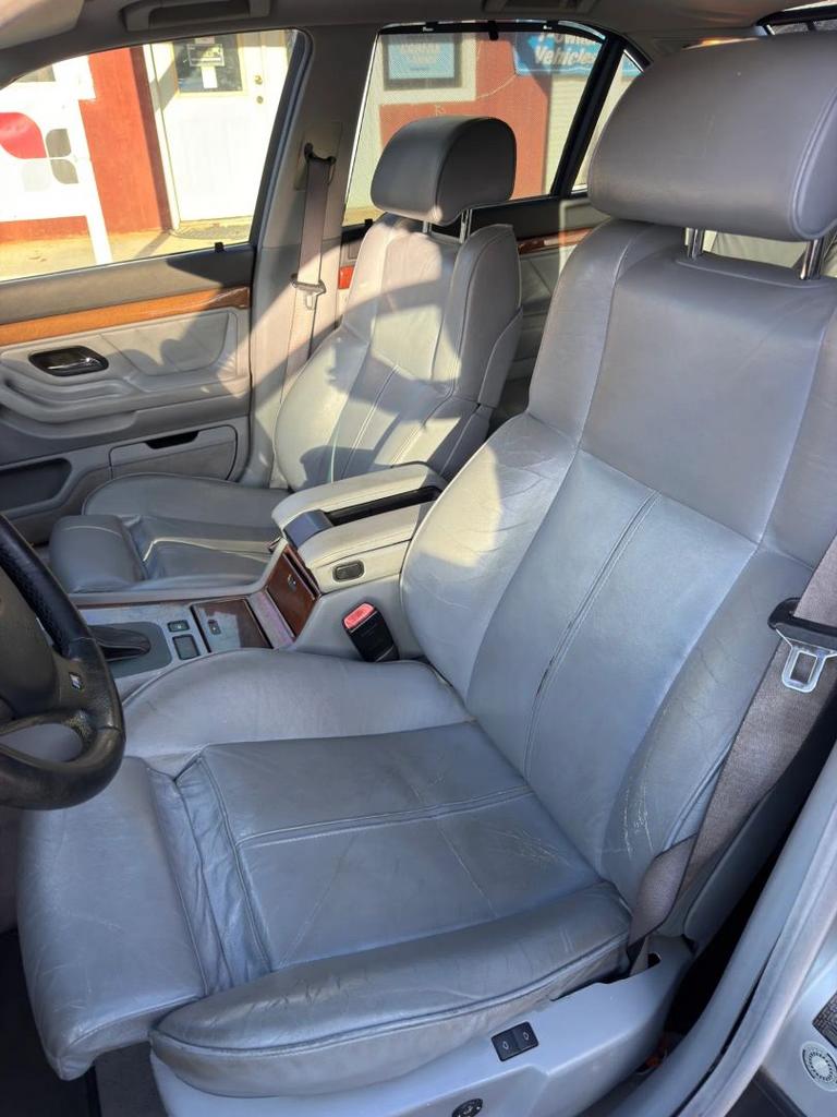 2001 BMW 740i - $7,500