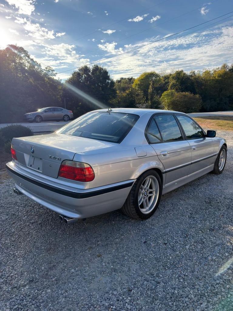2001 BMW 740i - $7,500