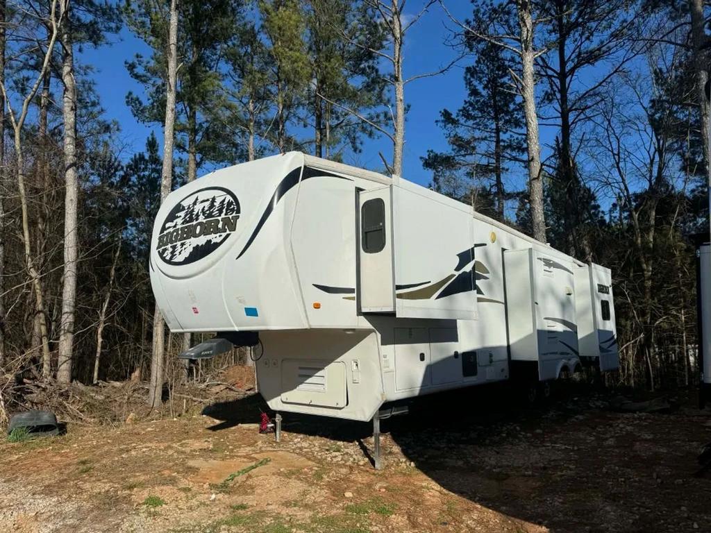 2010 Heartland Rv Bighorn - $11,000