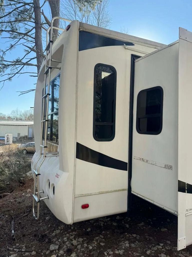 2010 Heartland Rv Bighorn - $11,000