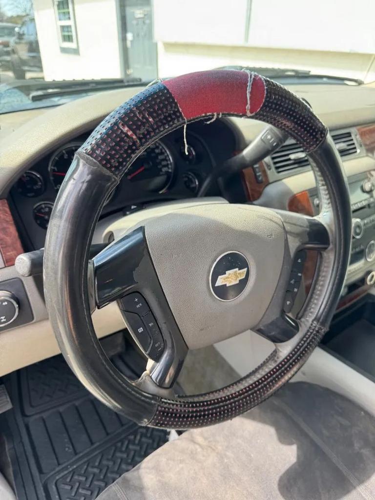 2007 Chevrolet Classic - $10,500