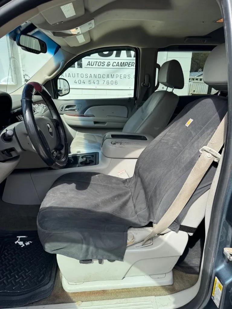 2007 Chevrolet Classic - $10,500