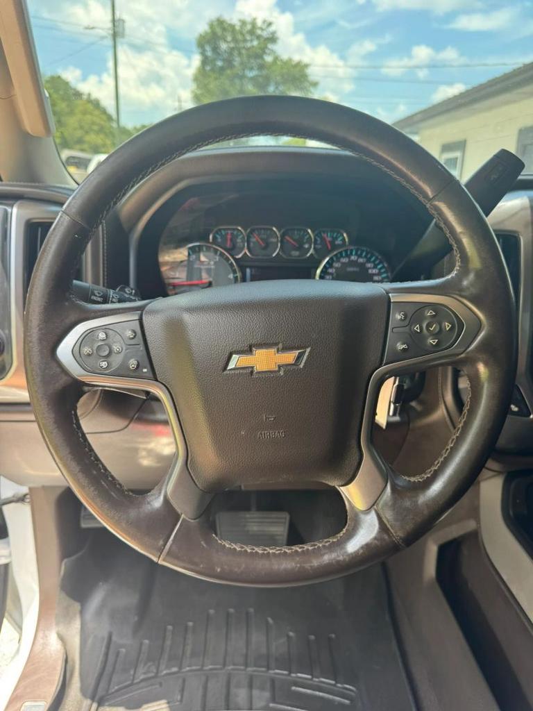 2019 Chevrolet Silverado 2500 HD Crew Cab - $28,900