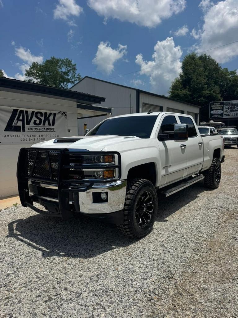 2019 Chevrolet Silverado 2500 HD Crew Cab - $28,900