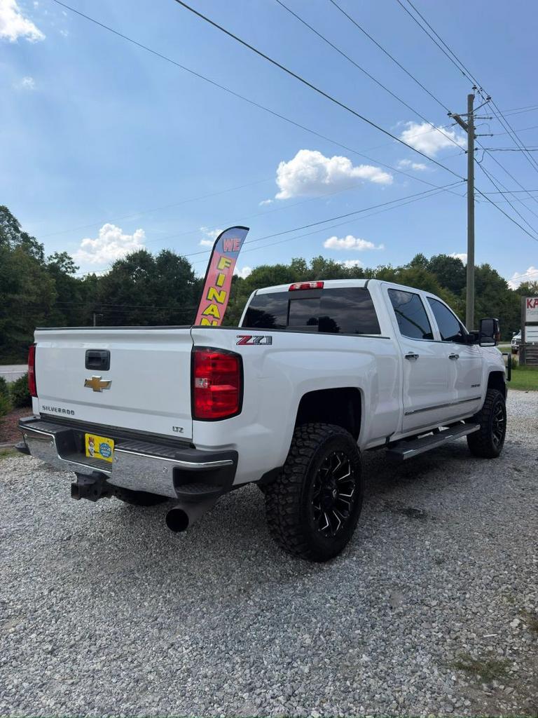 2019 Chevrolet Silverado Hd - $27,500