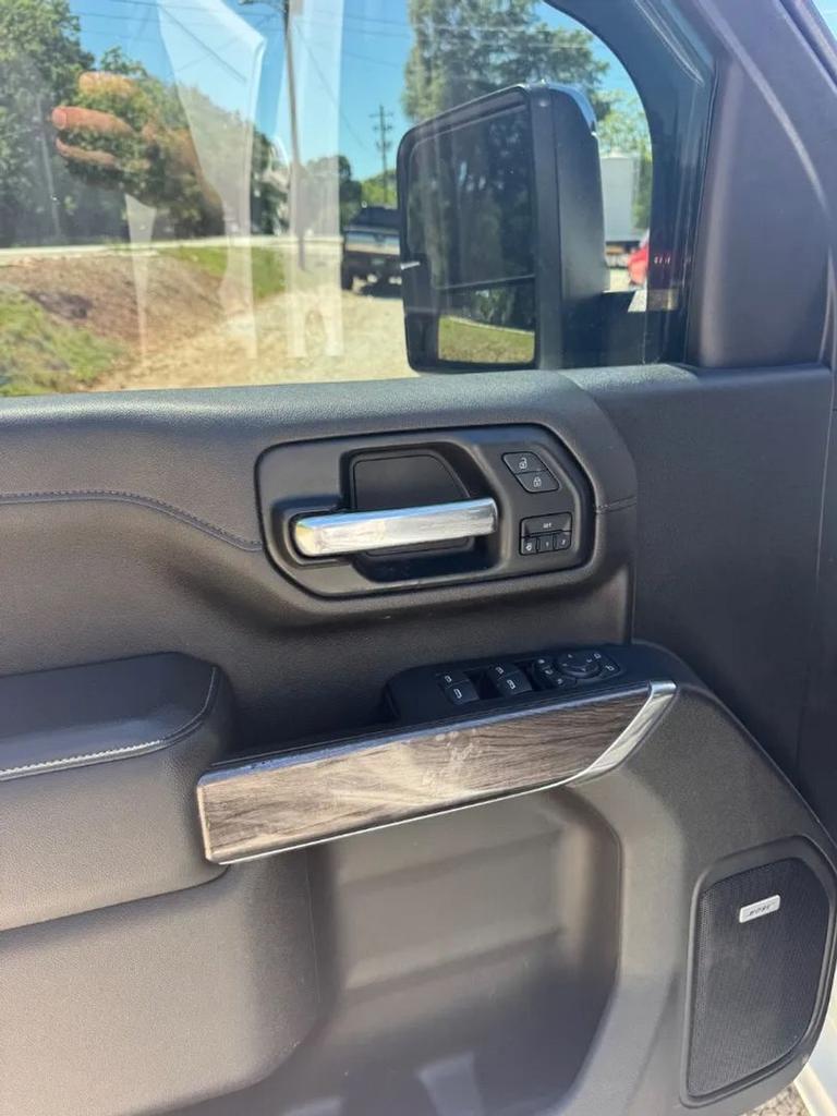 2020 Chevrolet Silverado 2500 HD Crew Cab - $39,900