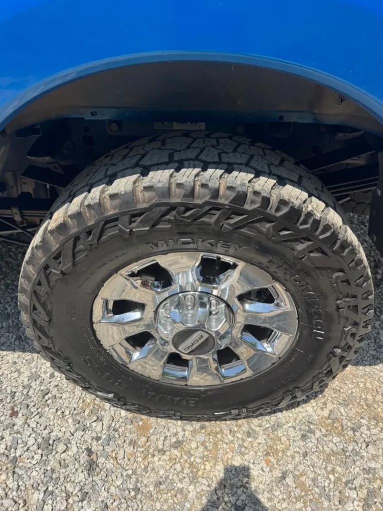 2020 Ford F250 - $30,500
