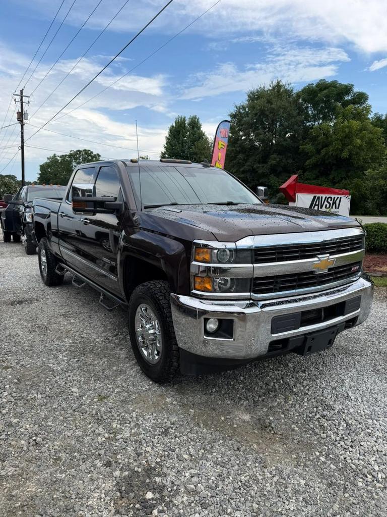 2016 Chevrolet Silverado - $27,900