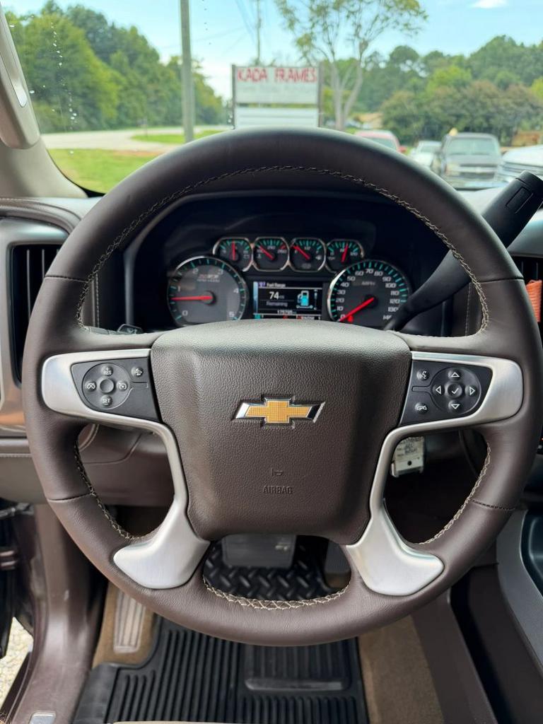 2016 Chevrolet Silverado - $27,900
