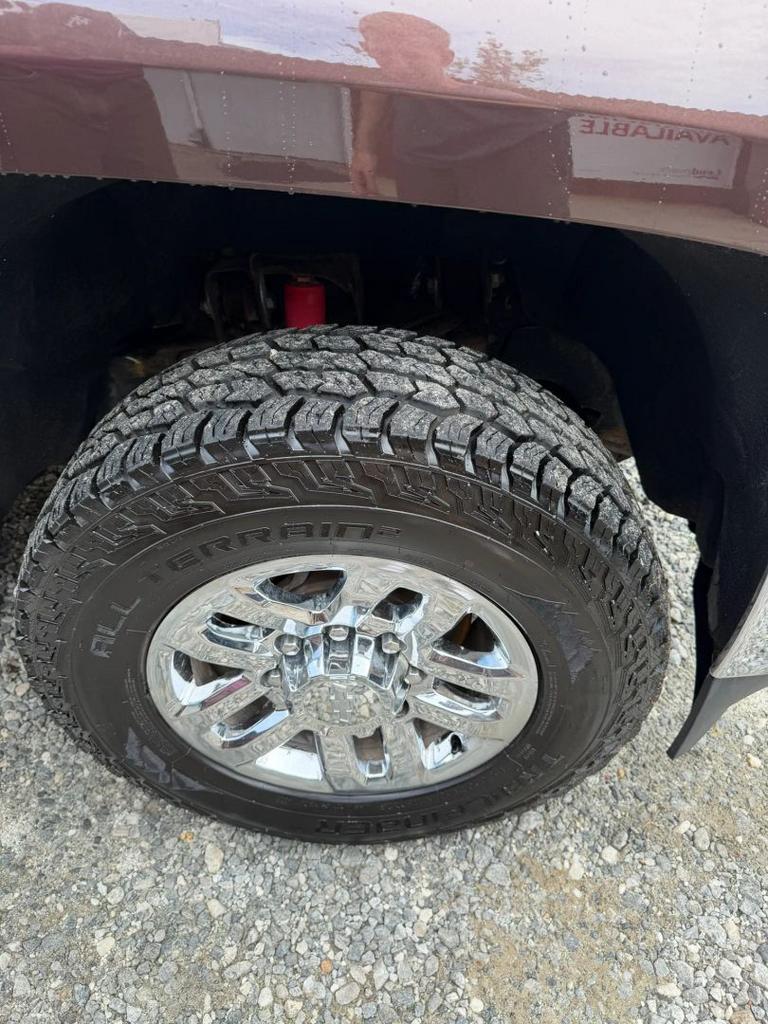 2016 Chevrolet Silverado - $27,900