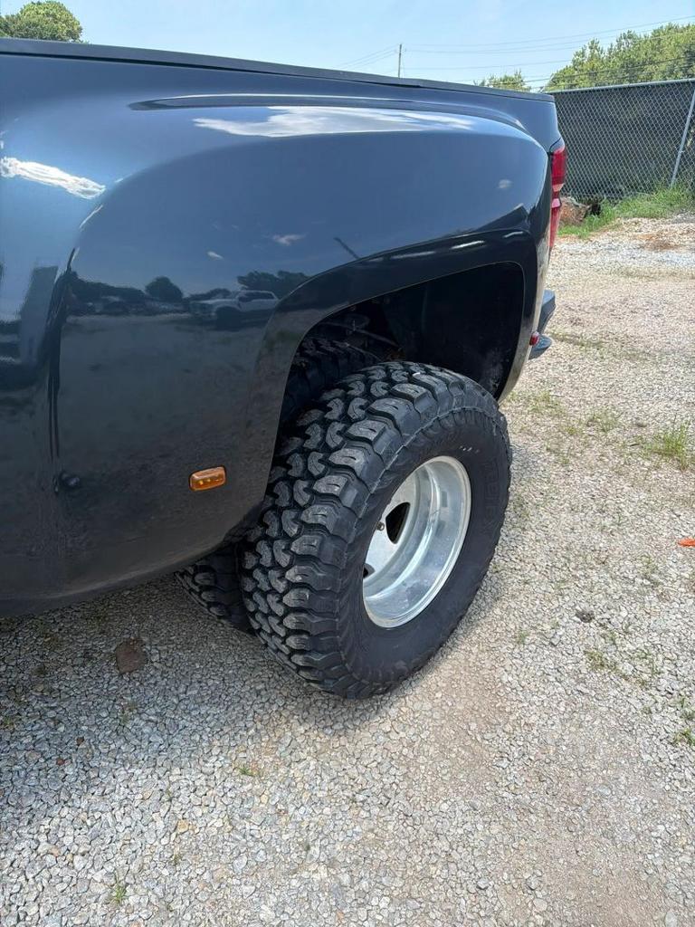 2018 Chevrolet Silverado - $28,900