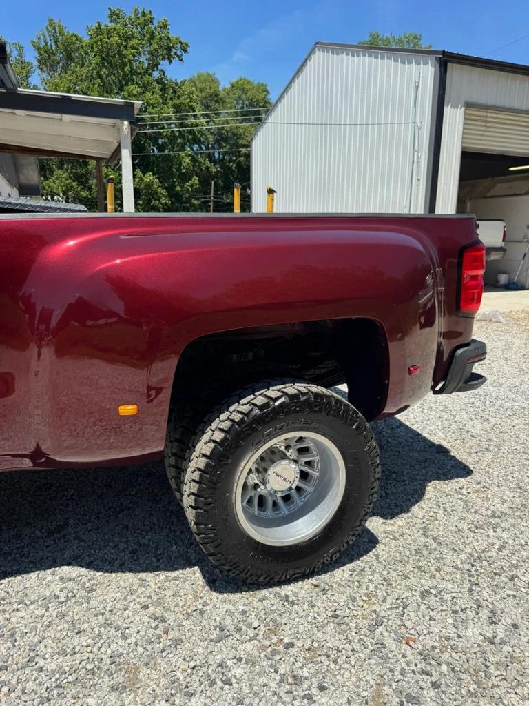 2016 Chevrolet Silverado - $27,900